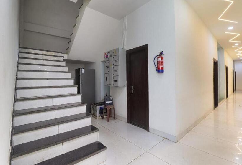 Oyo Flagship Hotel Green Apple