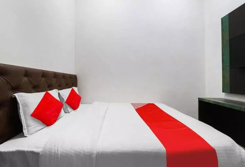 Oyo Flagship Hotel Green Apple