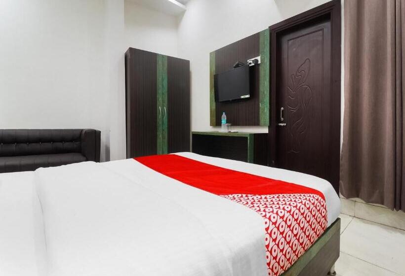 Oyo Flagship Hotel Green Apple