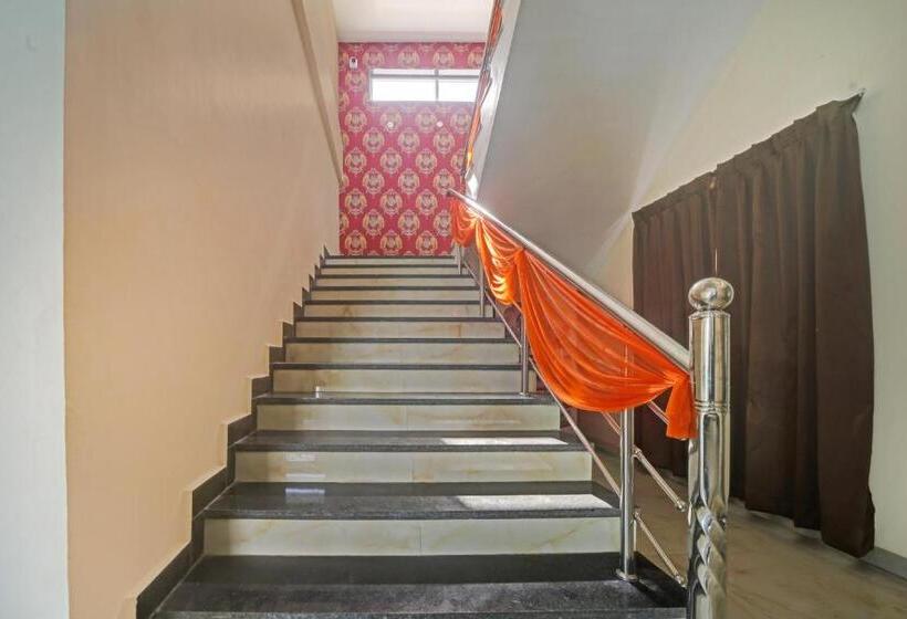 Oyo Flagship Hotel Sanskar Palace