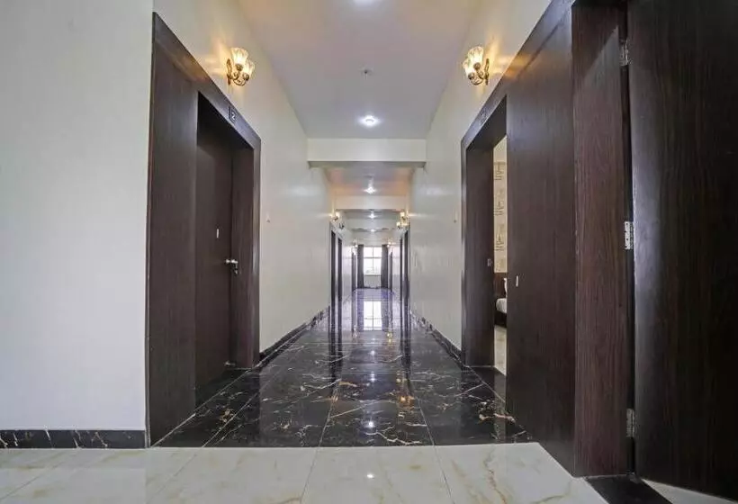 Oyo Flagship Hotel Sanskar Palace