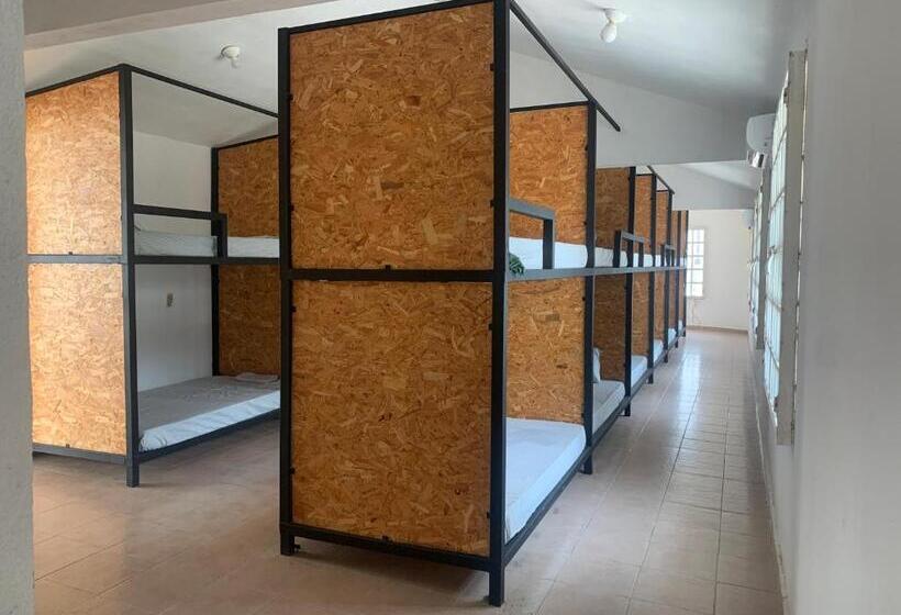 פנסיון /hostal Casa Blanca