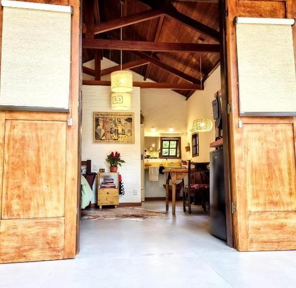 הוסטל Cabana Cisne Negro