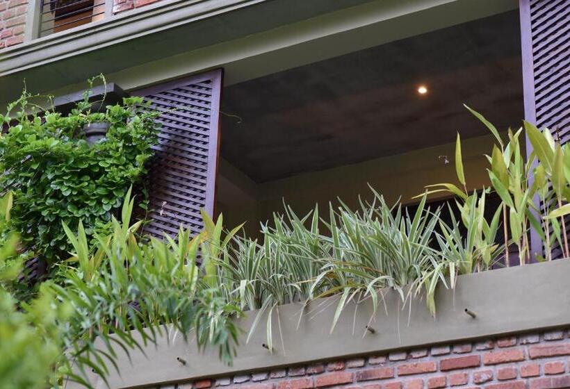 Bed and Breakfast Sithagi Home Stay