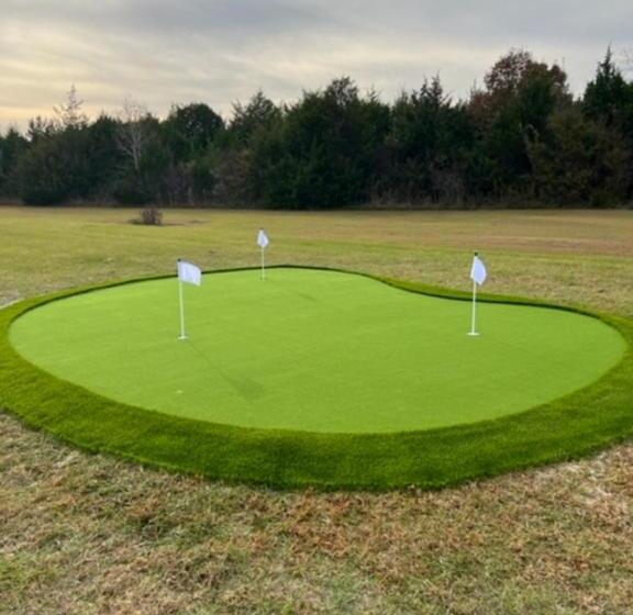 Bed and Breakfast Soulbeatz Country Mini Mansion W/ Pool & Putting Green