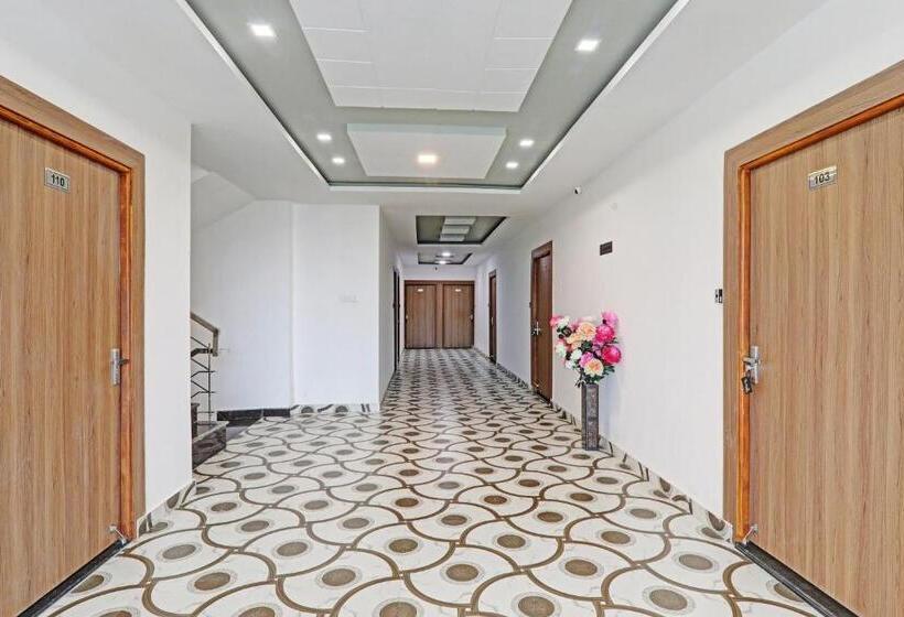 Flagship Hotel The Aryan