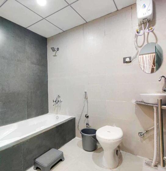 Отель Flagship Gray Rooms