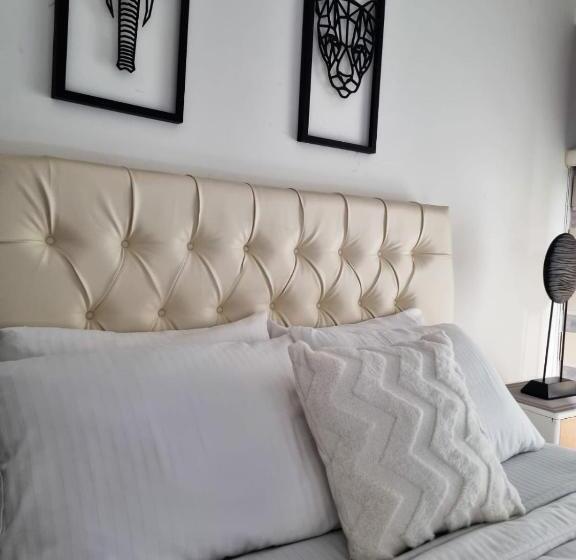 Отель Florentina