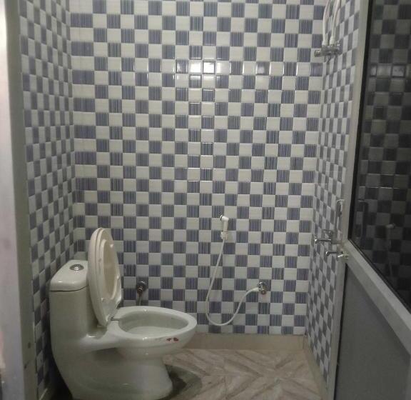 فندق Oyo Royal Inn