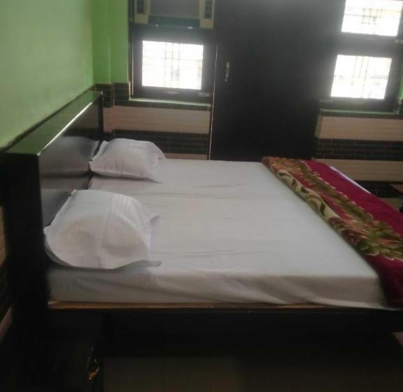 فندق Oyo Royal Inn