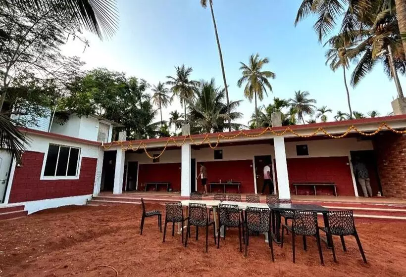 Hotelli Soham Beach Resort, Diveagar