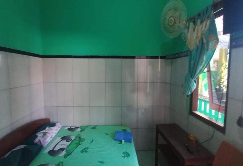 酒店 Spot On 93324 Hadi Homestay Syariah