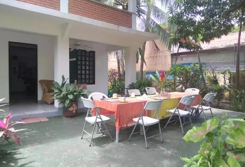 La Mansion B&b