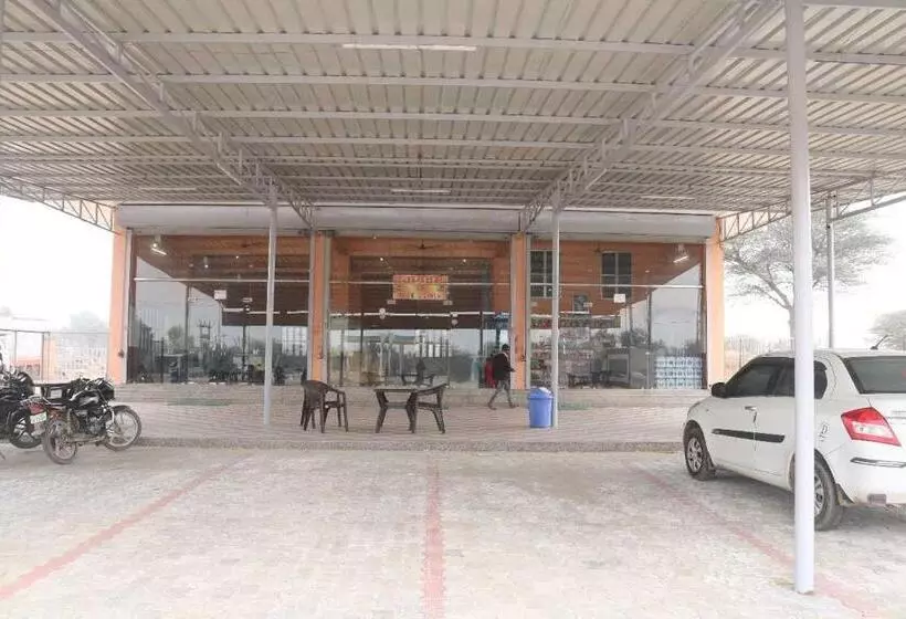 Oyo Hotel Purnima Palace