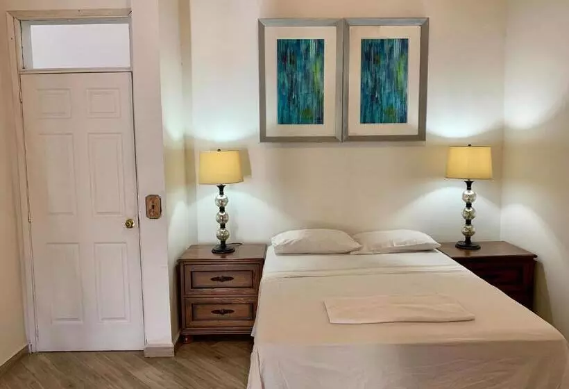 Palmira Hostel