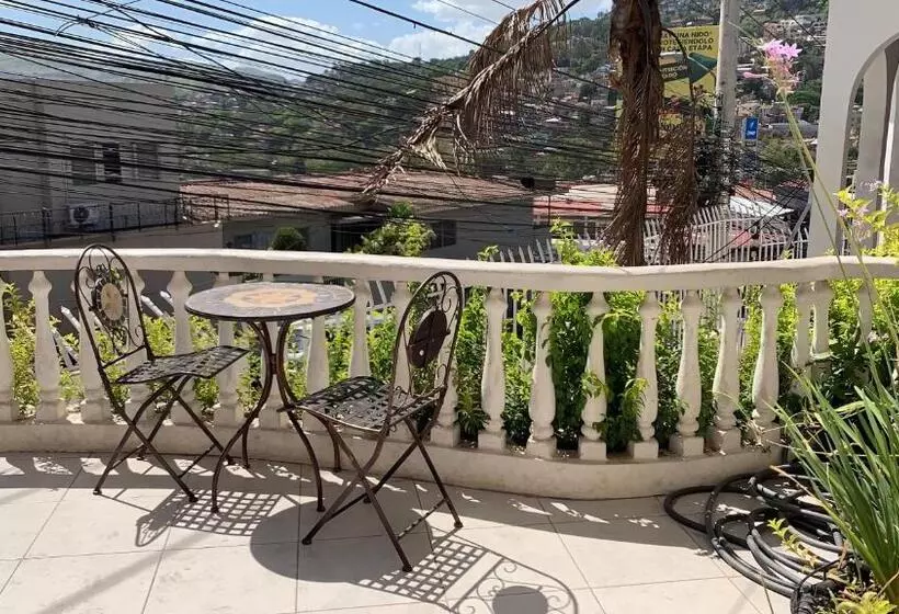 Palmira Hostel