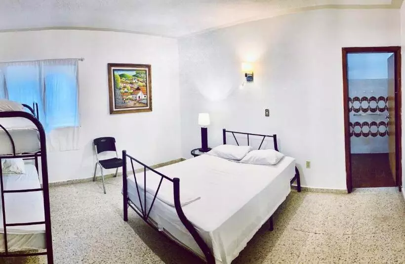 Palmira Hostel
