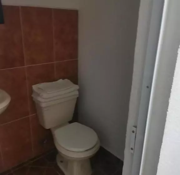ペンション Casa Momotus