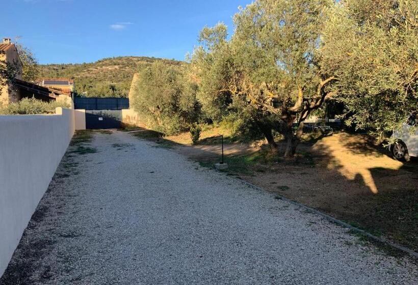 פנסיון Chez Nous