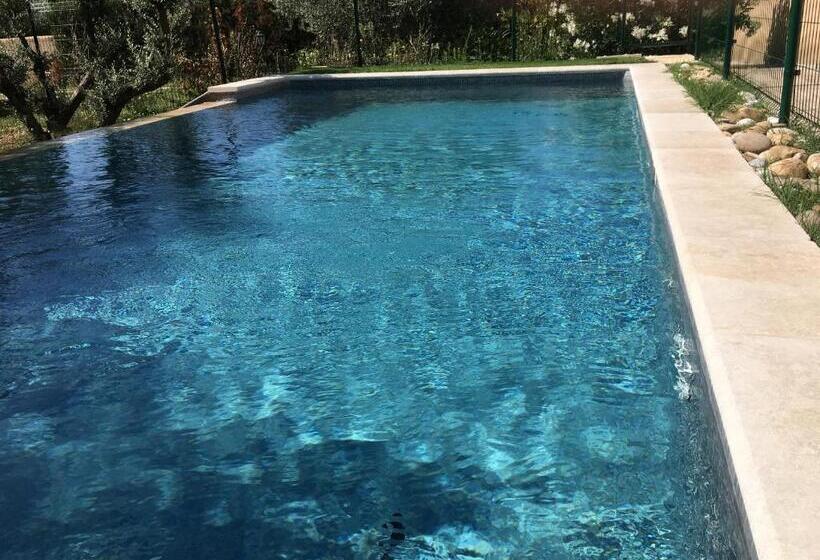 פנסיון Chez Nous