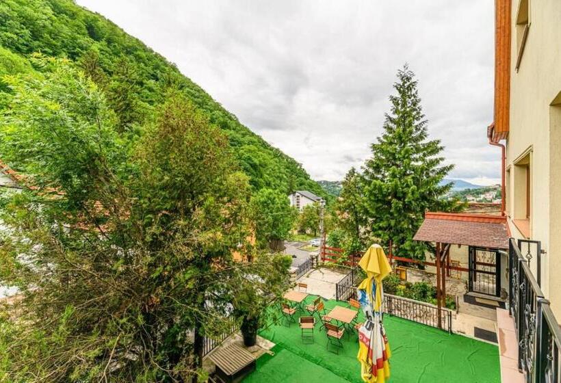 پانسیون Panoramic Center Villa