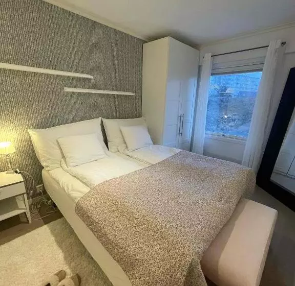 ペンション Room In Apartment   Apartment With One Bedrooms And Parking In The City Of Stavanger
