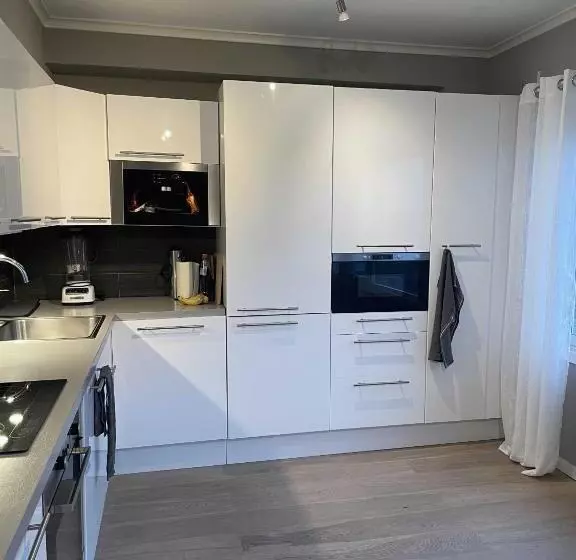 ペンション Room In Apartment   Apartment With One Bedrooms And Parking In The City Of Stavanger