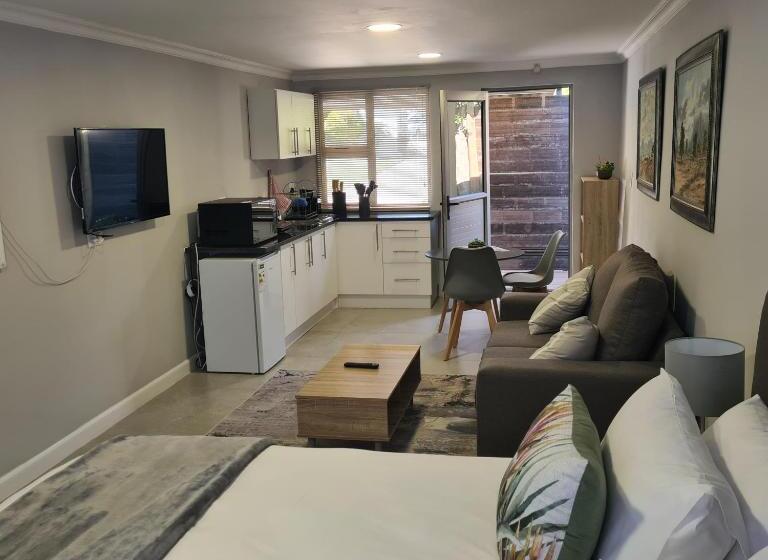 بنسيون Winston Cottage