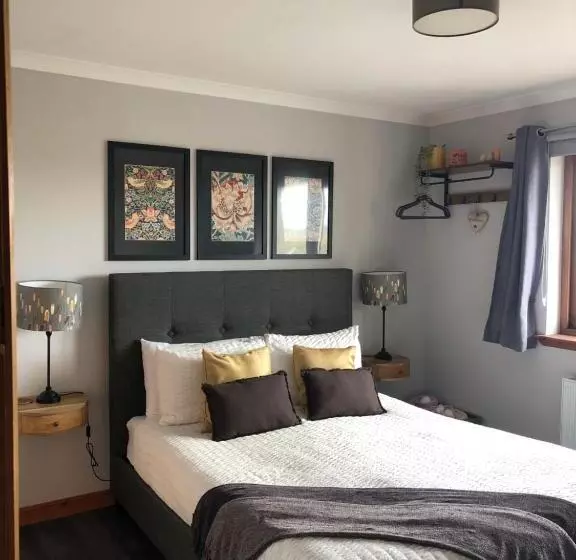 Bed and Breakfast Aurora