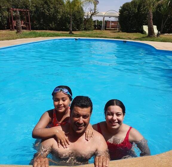 مبيت وإفطار Ferme Hippique Chtouka