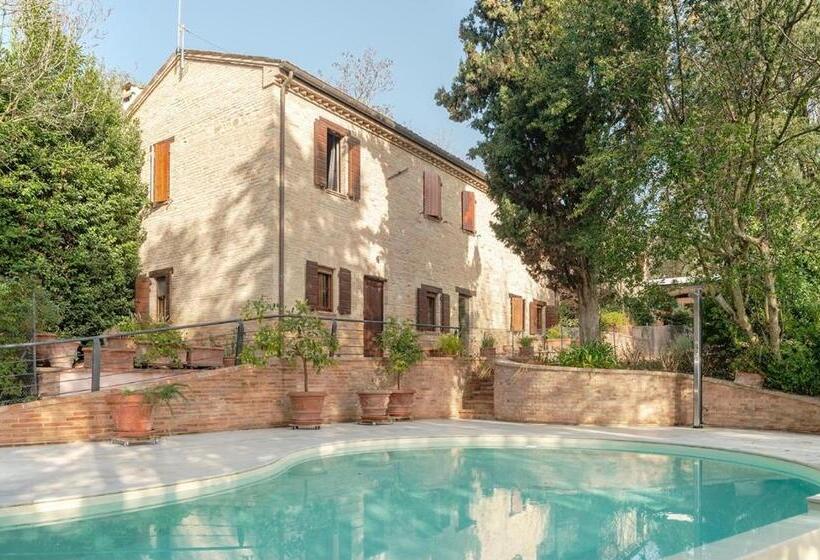 مبيت وإفطار La Muscari Azienda Agricola Biologica