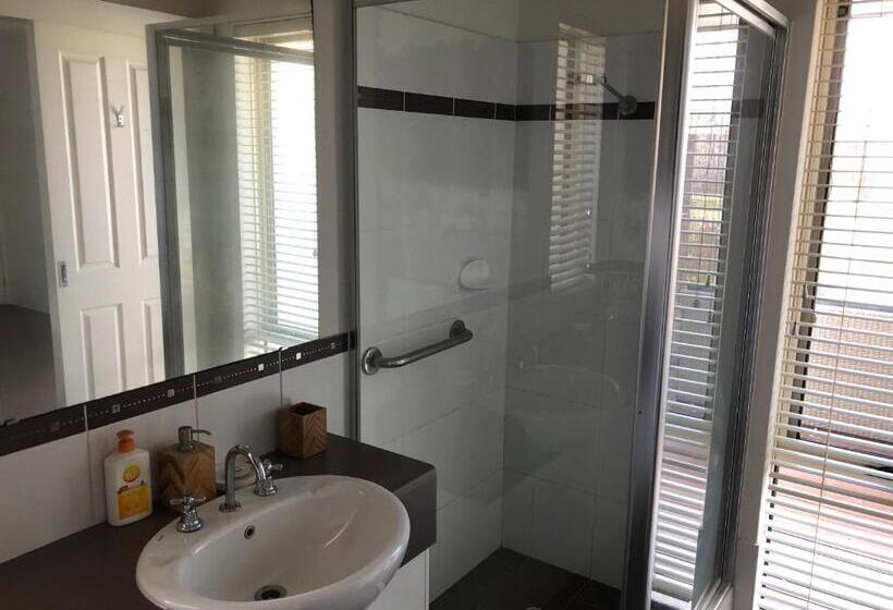 مبيت وإفطار Wave N Soul