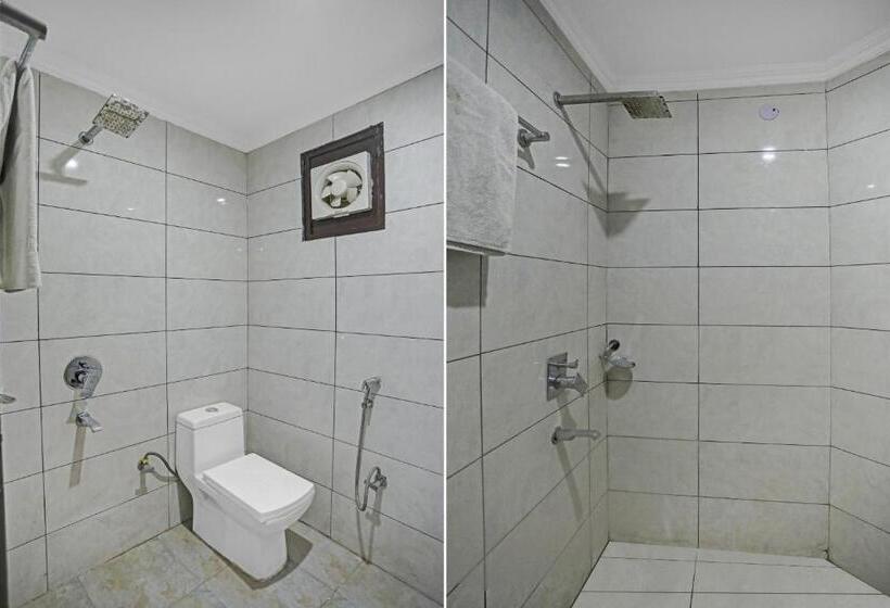 Collection O 85223 Hotel Classic