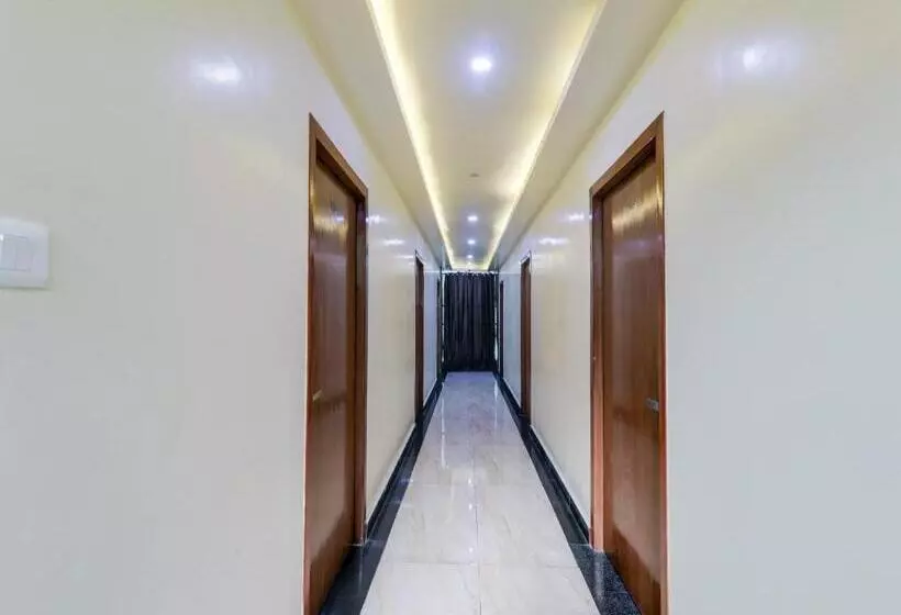 Collection O Hotel Diamond Plaza