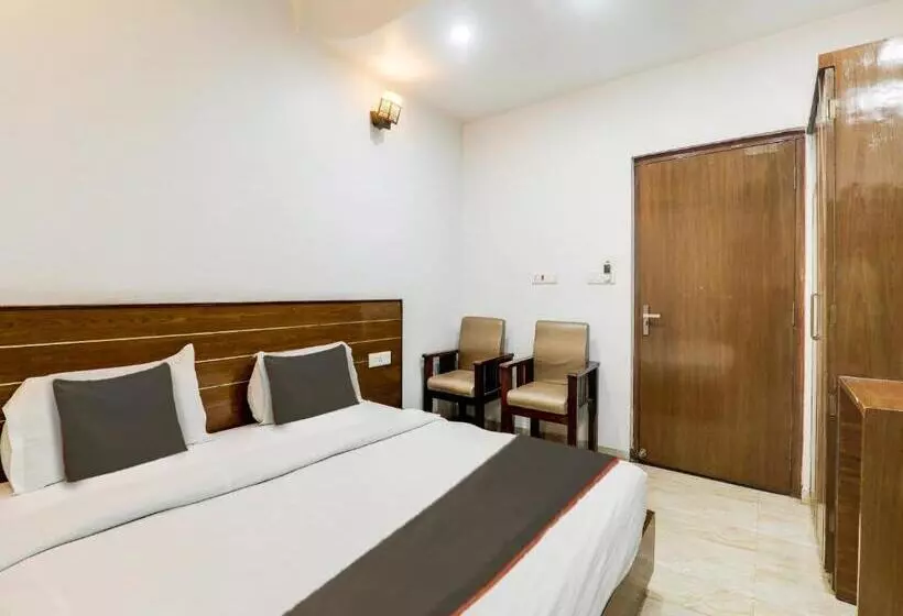 Collection O Hotel Diamond Plaza