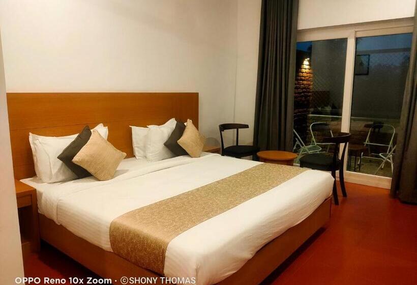 Hotel Agincourt Kuttikkanam