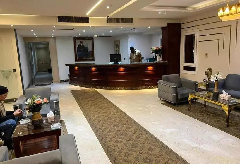 ホテル Cairo Plaza Guest House