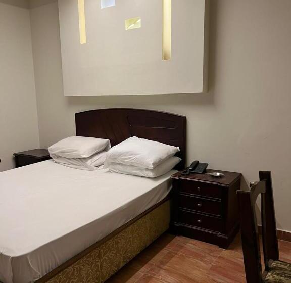 هتل Cairo Plaza Guest House