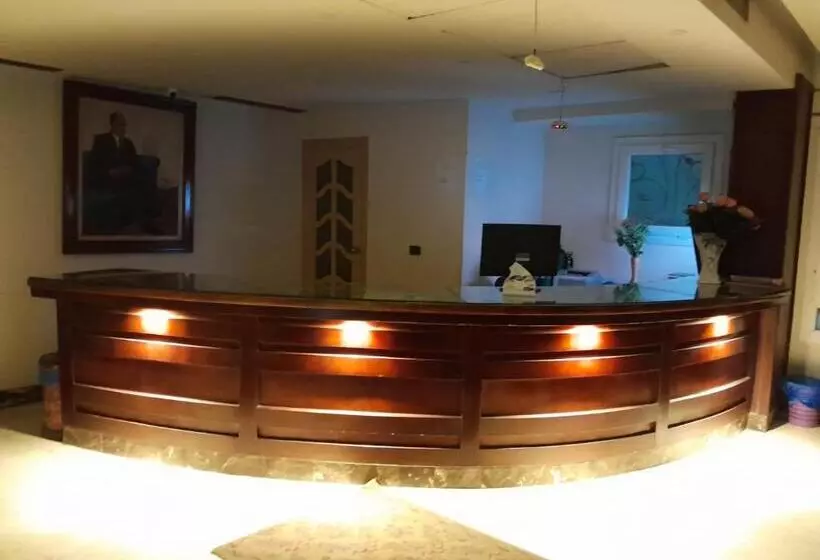 ホテル Cairo Plaza Guest House