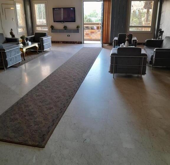 هتل Cairo Plaza Guest House