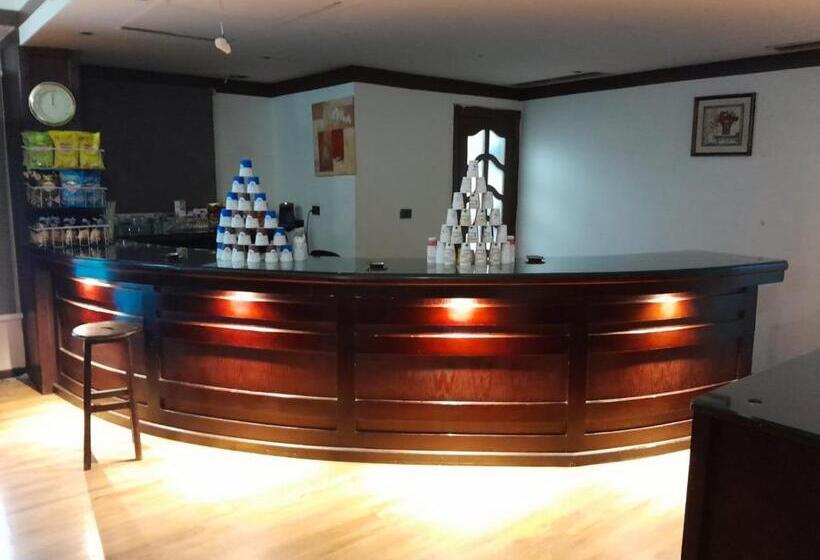 هتل Cairo Plaza Guest House