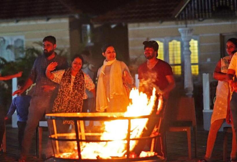 Отель Coorg Maharaja Resort And Spa