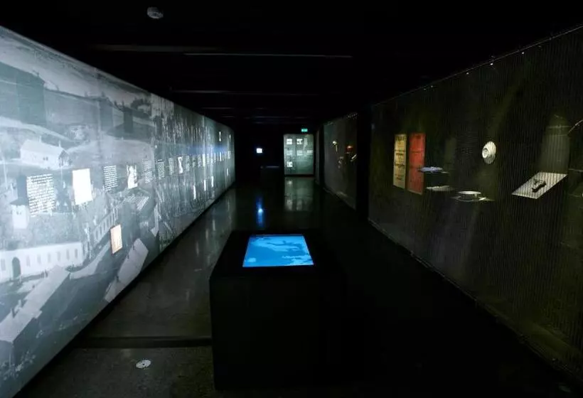 Hotelli Falstadsenteret   Museum, Minnested Og Senter For Menneskerettigheter