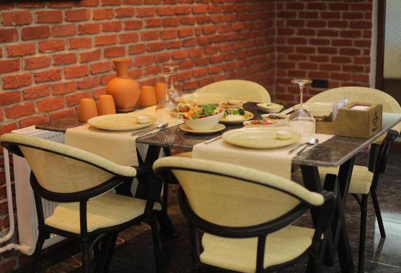 ホテル Grande Hasan Bey