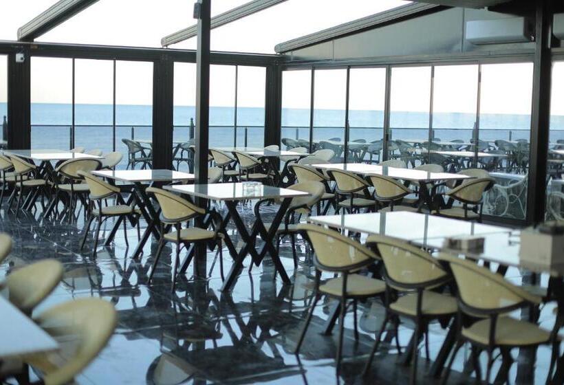 ホテル Grande Hasan Bey