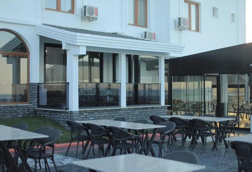 ホテル Grande Hasan Bey