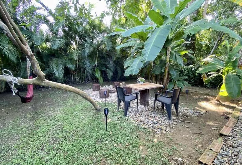 Hotelli Hostel Glamping Mistiko Safari   Carmen De Apicala