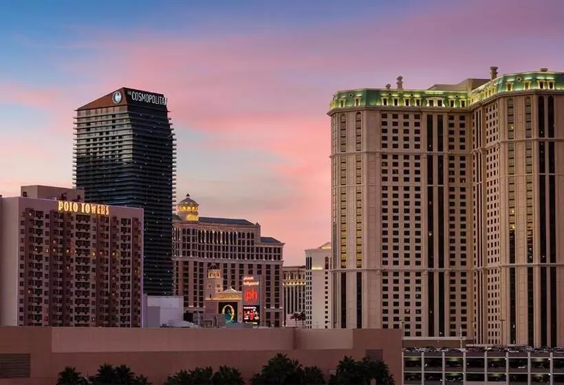 هتل Marriott S Grand Chateau