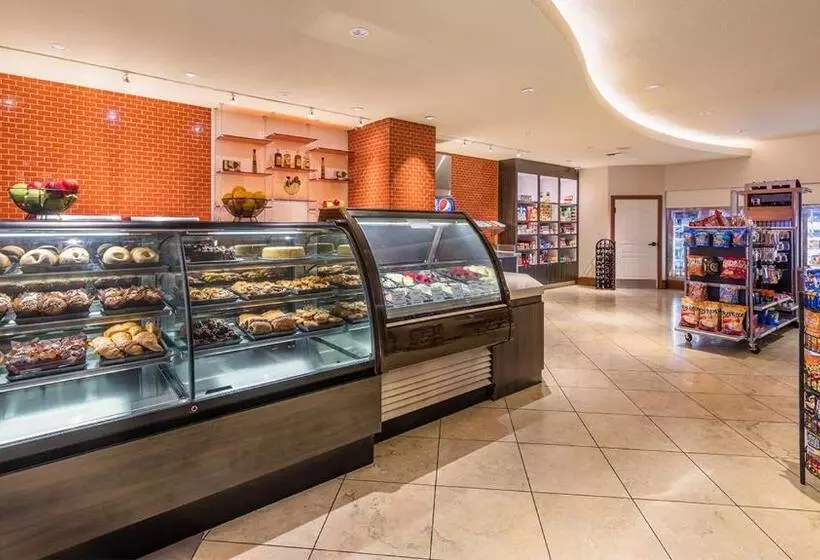 هتل Marriott S Grand Chateau