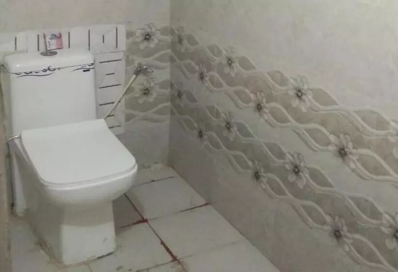 Hotelli Oyo Shri Veni Madhav